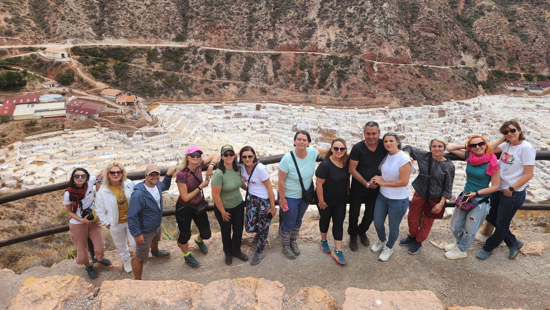 Grup Nomadi la ruinele incașe, Peru